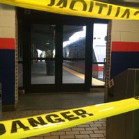 Chocan dos trenes en Filadelfia; hay 42 heridos