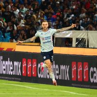 Cruz Azul remonta para vencer a Pumas y conquistar su décimo título en la Liga MX (Video)