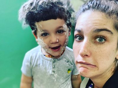 Con las manos en la masa: Juana Repetto y una receta imperdible con la ayuda de su hijo Toribio