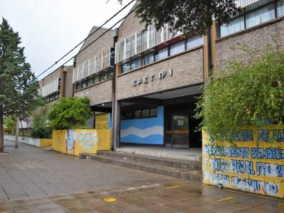 Docentes de la EPET 1 suspendieron las clases virtuales y denunciaron persecución