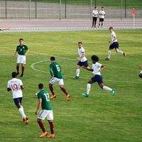 México luce frente a Inglaterra, pero iguala a cero goles