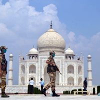 Evacúan las instalaciones del Taj Mahal por un aviso de bomba