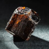 La piedra que todos quieren llevar encima porque fortalece las uñas, la piel y el cabello y es un amuleto protector de malas vibras