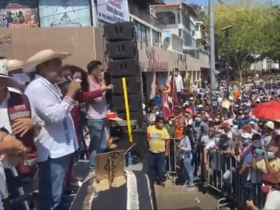 En acto multitudinario en Acapulco, Salgado Macedonio critica "hostigamiento" del INE