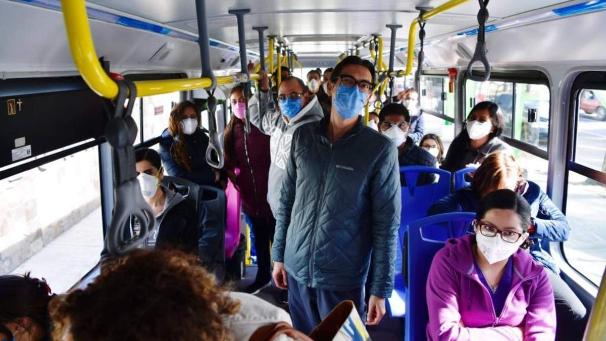 Menos de diez por ciento considera haberse infectado en el transporte público