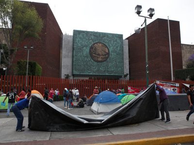 La CNTE no tiene interés en controlar asignación de plazas: López Obrador