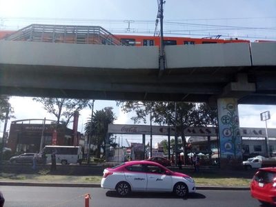 Advirtieron en Facebook que había desnivel y grietas en zona de colapso del Metro en L12