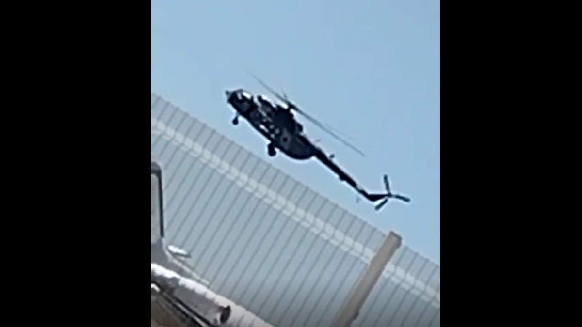 El helicóptero de la Semar poco antes de estrellarse