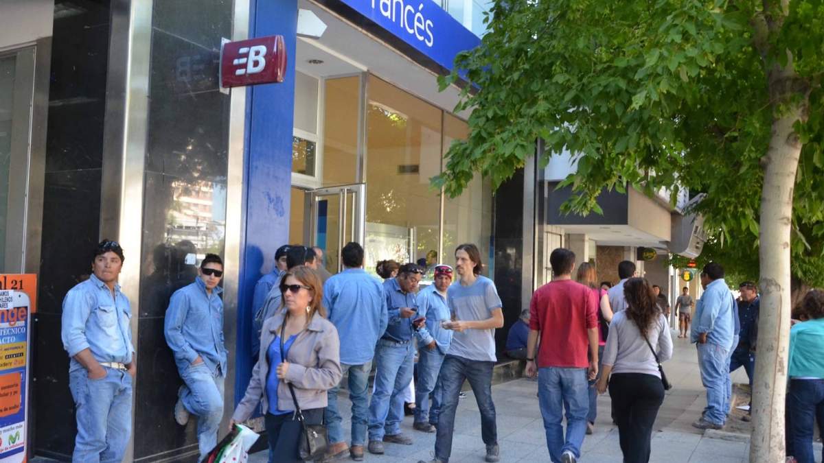 Bancos. Fuente: (Twitter)