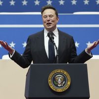 Cómo las tácticas de cortes radicales que Musk llevó a Washington le salieron mal en Twitter