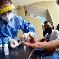 En Jalisco se han abierto 70 carpetas de investigación por agresiones al personal de salud: Alfaro