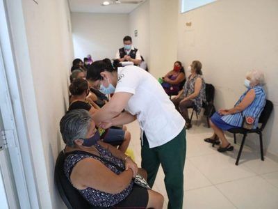 Yucatán regresa a naranja por repunte de contagios de coronavirus