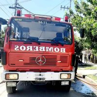 Un voraz incendio genera preocupación a los vecinos de Vista Alegre y Centenario
