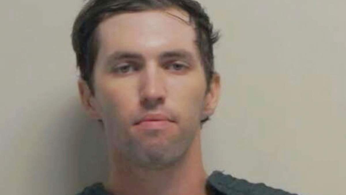 Tyler Robinson, el hombre acusado de matar al activista derechista Charlie Kirk. Foto difundida por la Oficina del Gobernador de Utah el 12 de septiembre del 2025