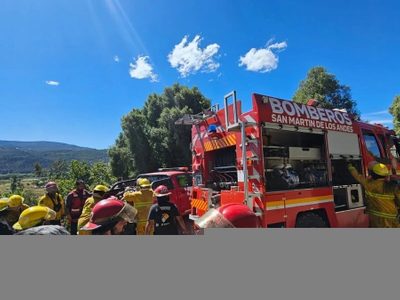 Bomberos Voluntarios controlaron un incendio en el barrio Los Faldeos en San Martín de los Andes