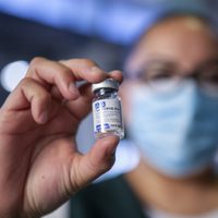 CDMX no aplicará AstraZeneca como refuerzo a personas de 40 a 49 años; ahora será Sputnik V