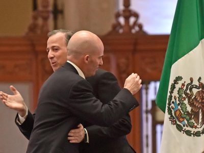 'Hacienda no hace política electoral”, dice González Anaya sobre si evitará desvío de dineros a Meade