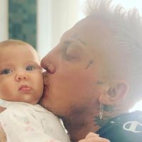 Las pestañitas más hermosas: El Polaco capturó a Abril en plena siesta y nos derritió por completo