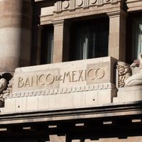 Reservas internacionales disminuyeron 369 millones de dólares en una semana: Banxico