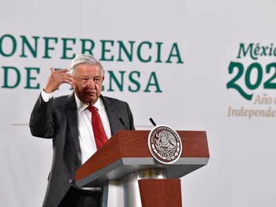 Se revisa posesión legal de la tierra en zona yaqui para restituir predios y agua al pueblo: AMLO
