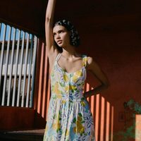 Alerta de moda: el vestido bohemio y romántico sería destronado por este ítem de verano que se impone