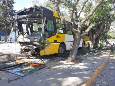 Denuncian que el MPN frenó pedido de informes sobre Autobuses Neuquén: “La empresa es un desastre”