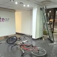Kirchneristas hicieron destrozos en estudios de Canal 13 y TN