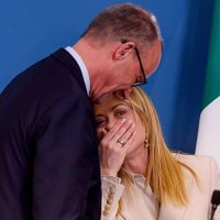 El nuevo eje Berlín-Roma deja afuera a París y estremece a Europa