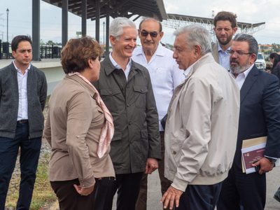 AMLO supervisa Suburbano al AIFA con Del Mazo y Delfina Gómez