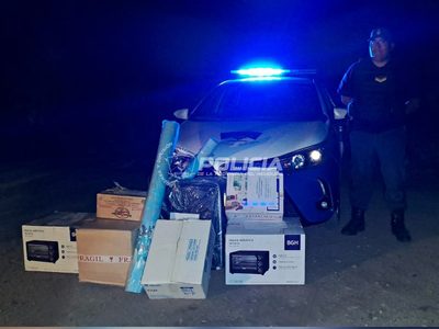 Entraron por un ventanal de un vivienda residencial y se llevaron costosa grifería y elementos de iluminación