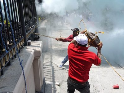 Tras los disturbios, Segob y SEP condenan violencia y reiteran llamado al diálogo