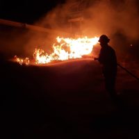 Córdoba en llamas: más de 100 bomberos intentan sofocar el infierno en Villa Albertina
