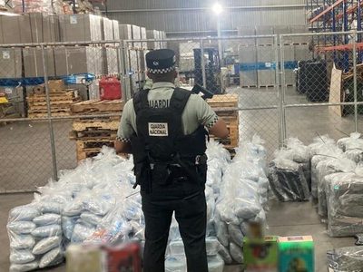 Decomisan 600 kilos de droga en el Aeropuerto Internacional de Guadalajara