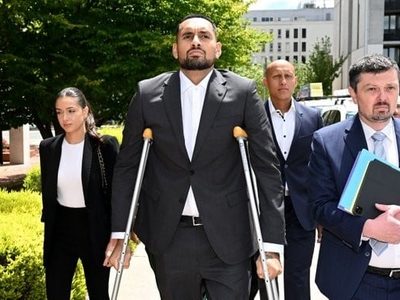 El tenista Nico Kyrgios se declara culpable de agredir a su novia; aboga depresión
