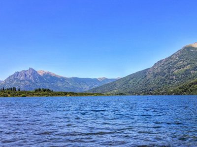 Parque Nacional Lanín: una mujer protagonizó un operativo de rescate en el Lago Paimún