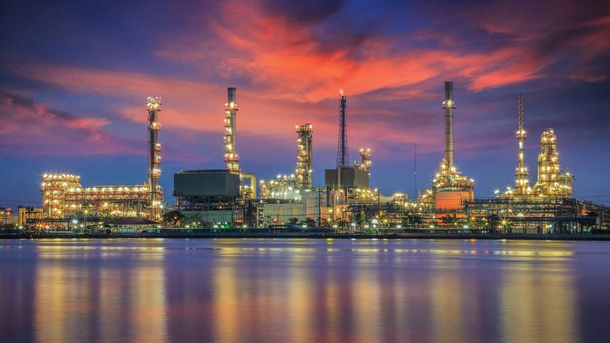 Industria petroquímica. Fuente: (Twitter)