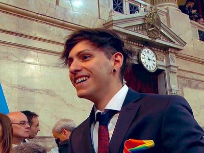 ¡A lo Sailor Moon! Así se transforma Estanislao Fernández, alias Dyhzy, en Lady Nada