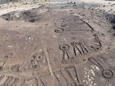 Descubrieron una antigua red de “autopistas” flanqueadas por tumbas en Arabia Saudita