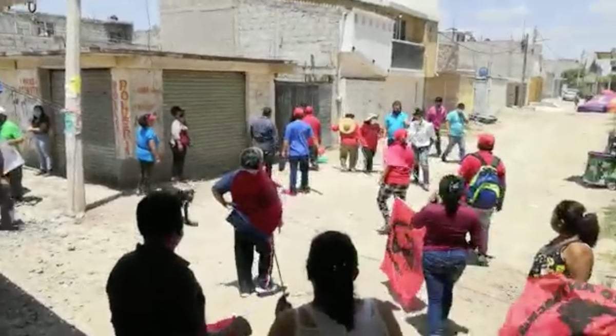 Un enfrentamiento entre antorchistas y vecinos de Laguna Chinonautla, en Ecatepec, durante un mitin de Morena