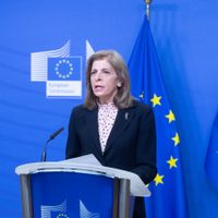 Europa exige a AstraZeneca un calendario "claro" de entrega de vacunas tras una reunión sin avances