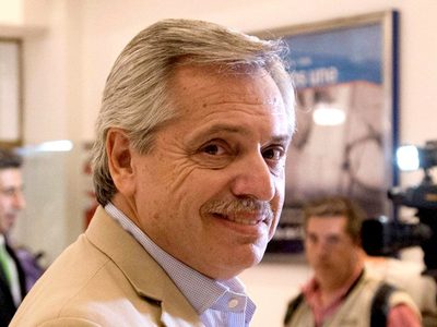 ¿Qué hizo Alberto en su cumpleaños? Dice que no tuvo tiempo ni para soplar las velitas