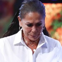 Con sus propios nietos: en medio del caos, Isabel Pantoja es acusada de una horrible actitud