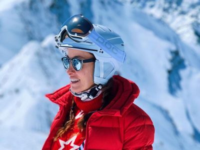 Débora Bello deslumbró en la nieve de Aspen junto a su nuevo amor