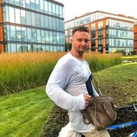 Dueño de agencia de viajes LGBTQ fue encontrado muerto; estaba detenido en Moscú