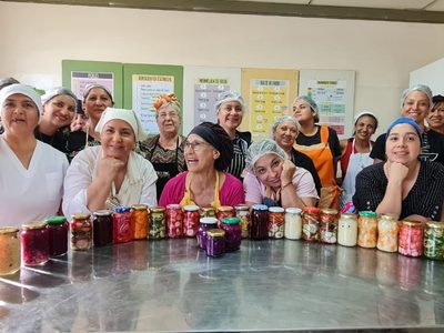 Continúan los cursos de conservas y dulces en el CFPA 1 de Plottier