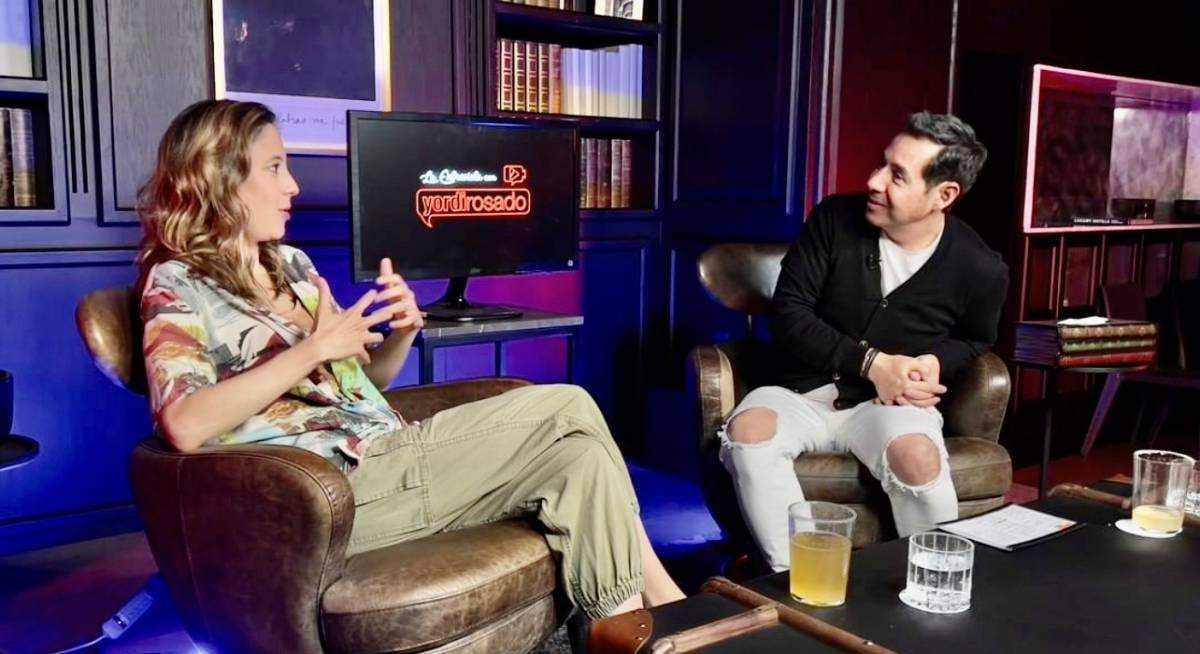 Sofía Niño de Rivera en la entrevista con Yordi Rosado
