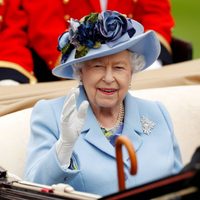 La reina Isabel II no puede estar más feliz con la noticia: la princesa Eugenia ya se lo informó