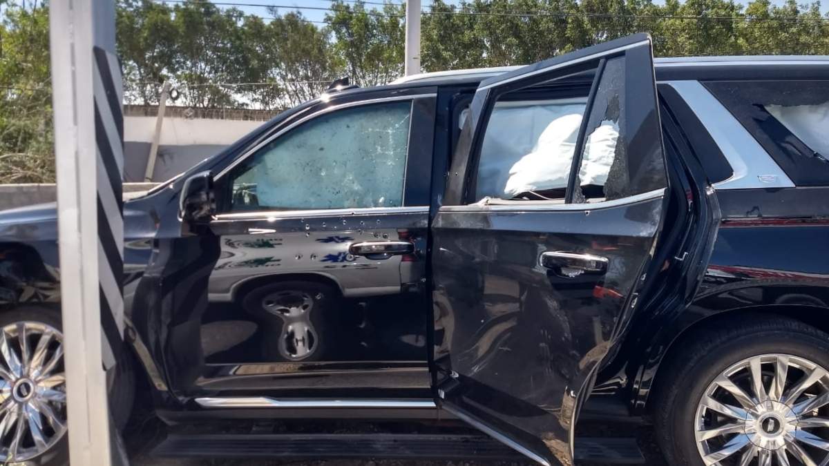 La camioneta baleada en Zapopan