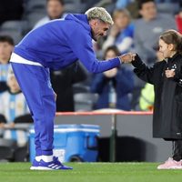 Tierno momento: Rodrigo de Paul y su hija emocionaron a todos en el Monumental