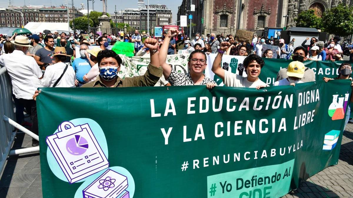 Protesta de alumnos del CIDE y otras universidades; piden audiencia con AMLO y destitución de Álvarez Buylla